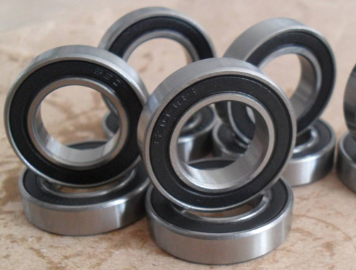 Easy-maintainable bearing 6305 2RS C4 for idler